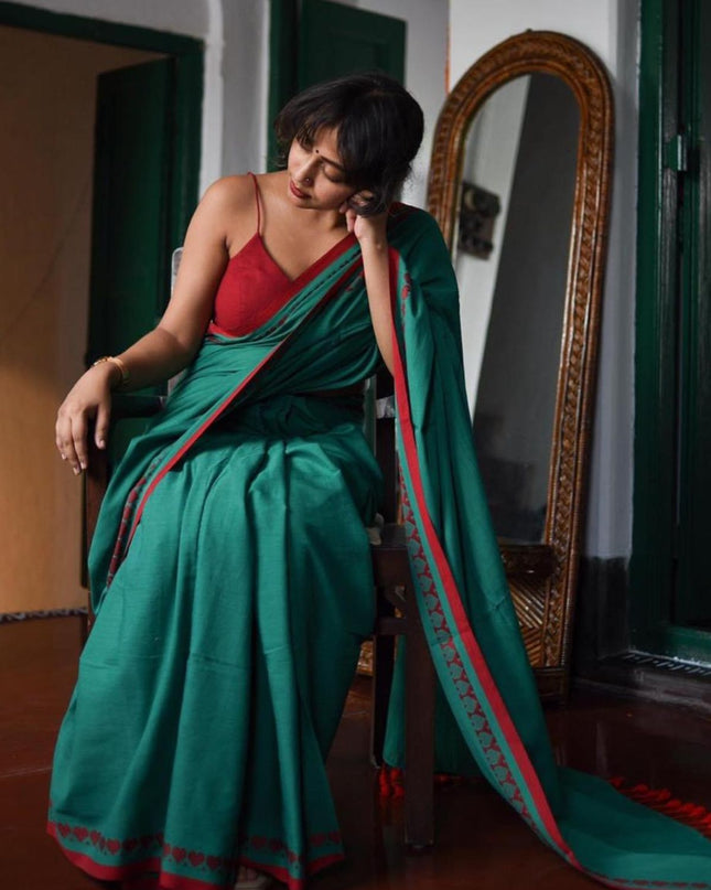 Handloom Pure Cotton Solid Border Design